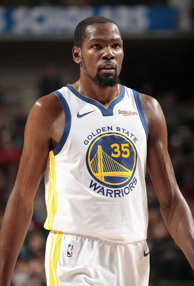 图片报：拜仁与基米希续约谈判正稳步推进 球员尚未做出最终决定