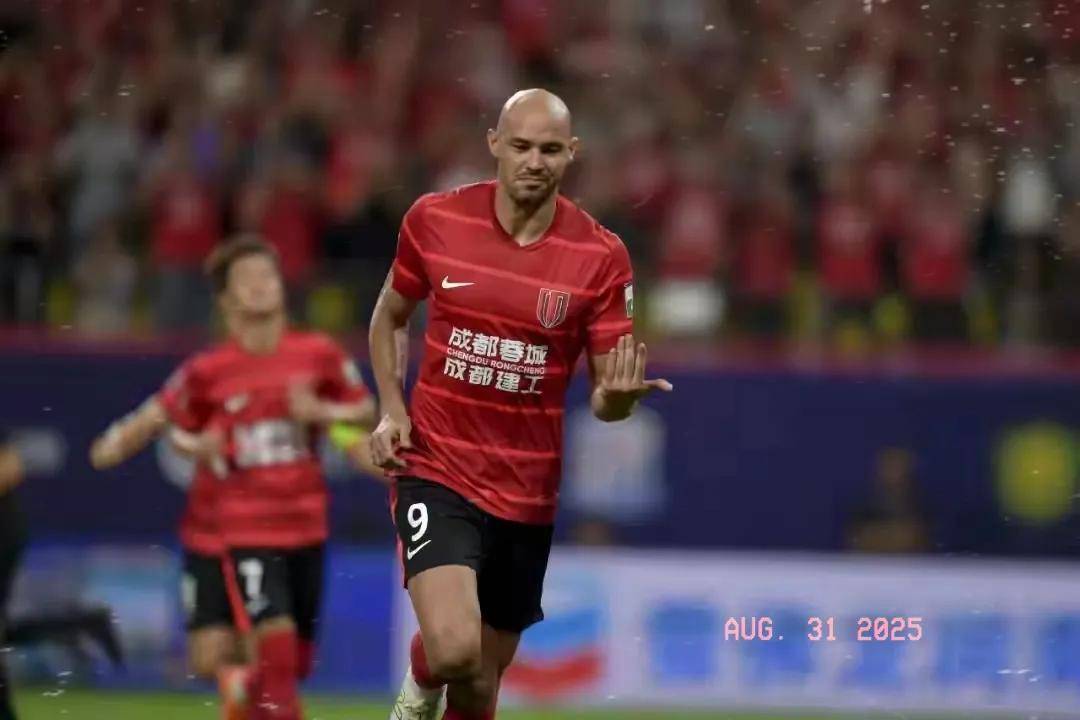 事的故事更 事的故事更