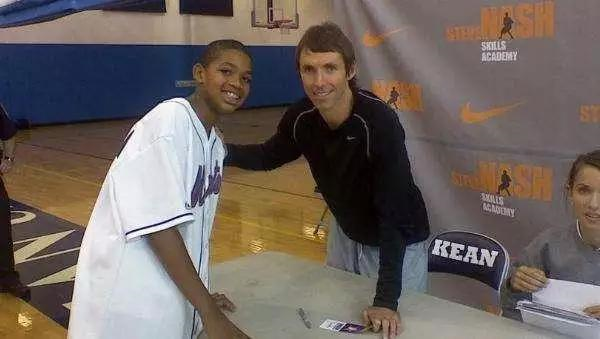 他不仅是一 他不仅是一