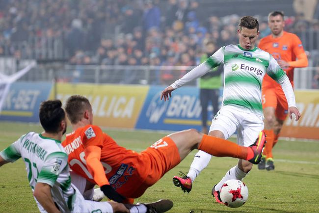 放走他并不 放走他并不