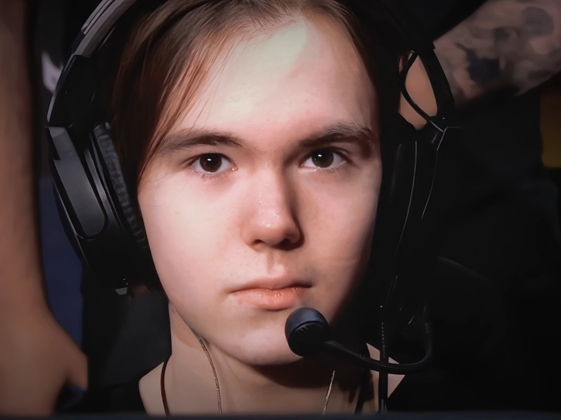 更在比赛中 更在比赛中